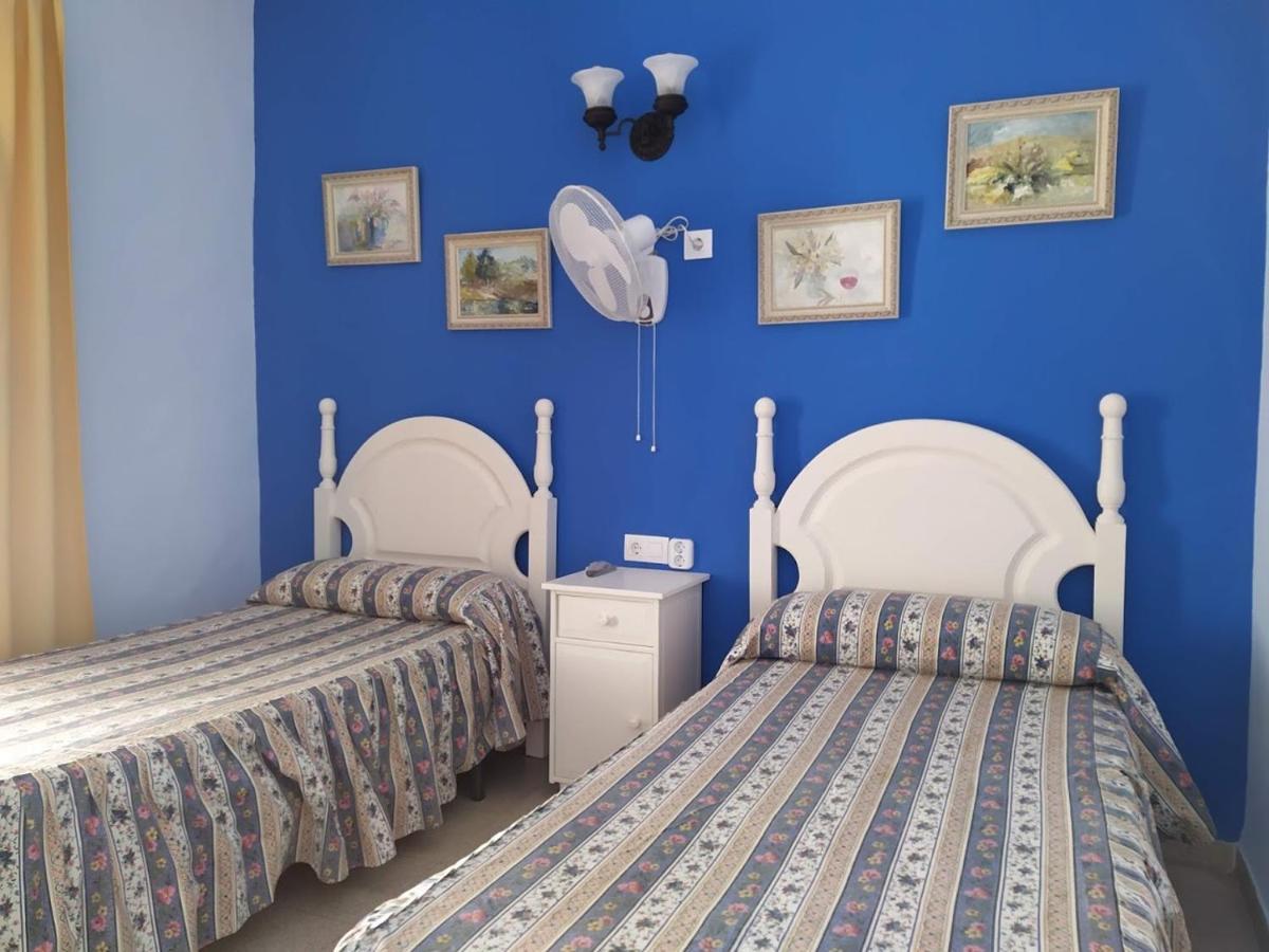 Hostal Manolo 엘푸에르토데산타마리아 외부 사진