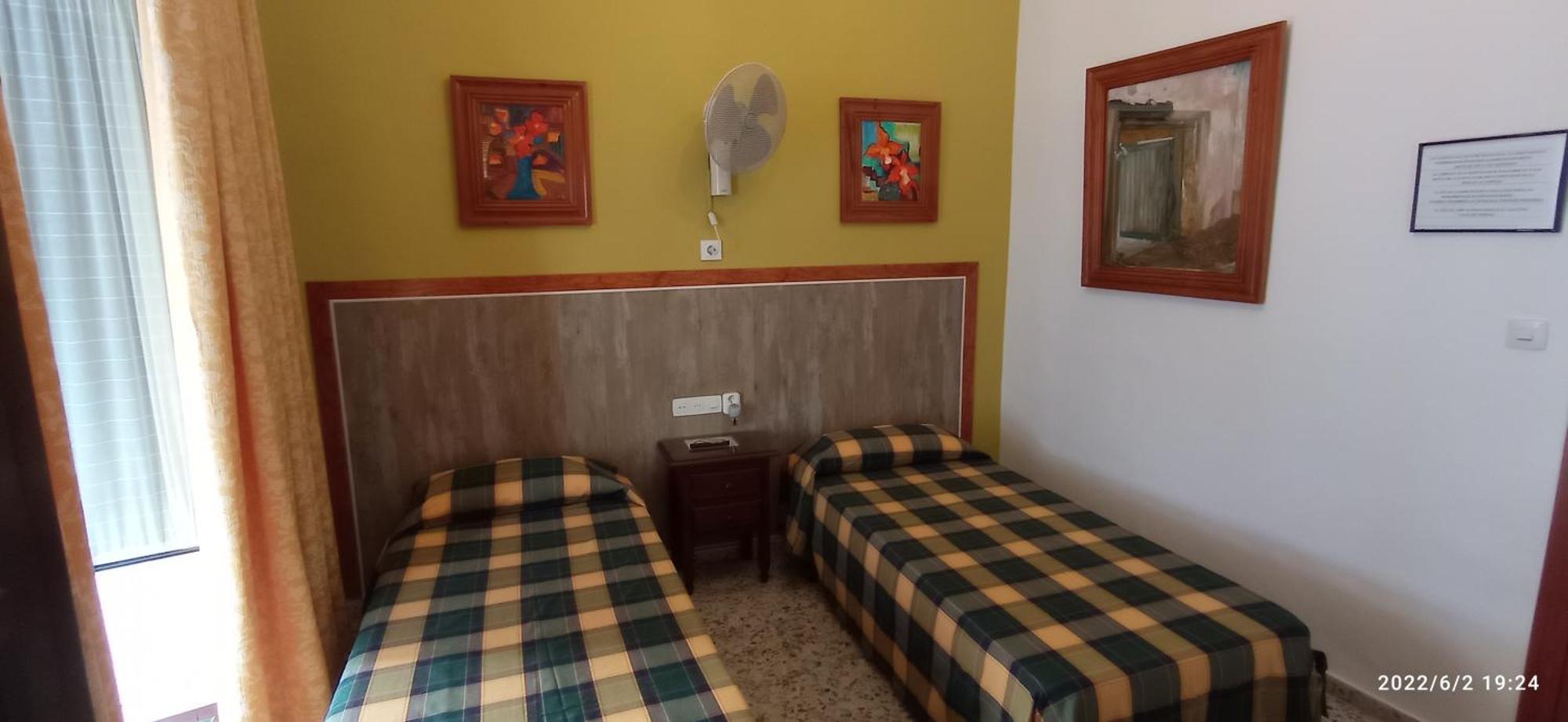 Hostal Manolo 엘푸에르토데산타마리아 객실 사진