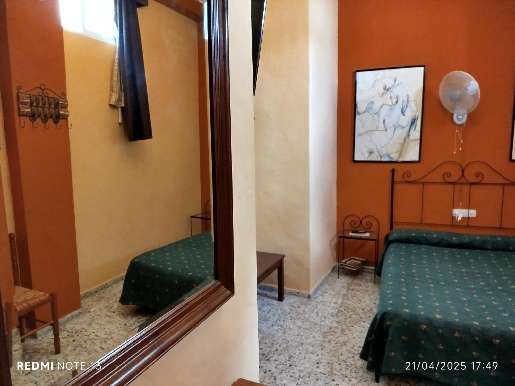 Hostal Manolo 엘푸에르토데산타마리아 객실 사진