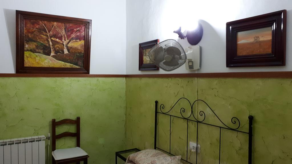 Hostal Manolo 엘푸에르토데산타마리아 외부 사진