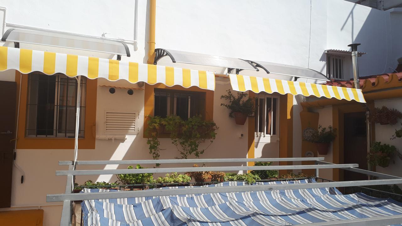 Hostal Manolo 엘푸에르토데산타마리아 외부 사진