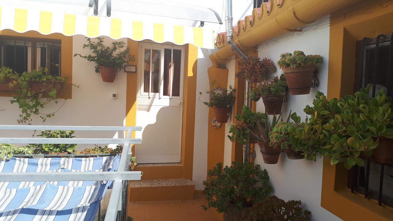 Hostal Manolo 엘푸에르토데산타마리아 외부 사진